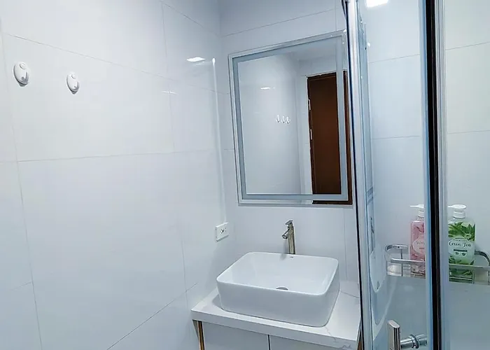 Apartment The Beacon At Makati Cbd Manila